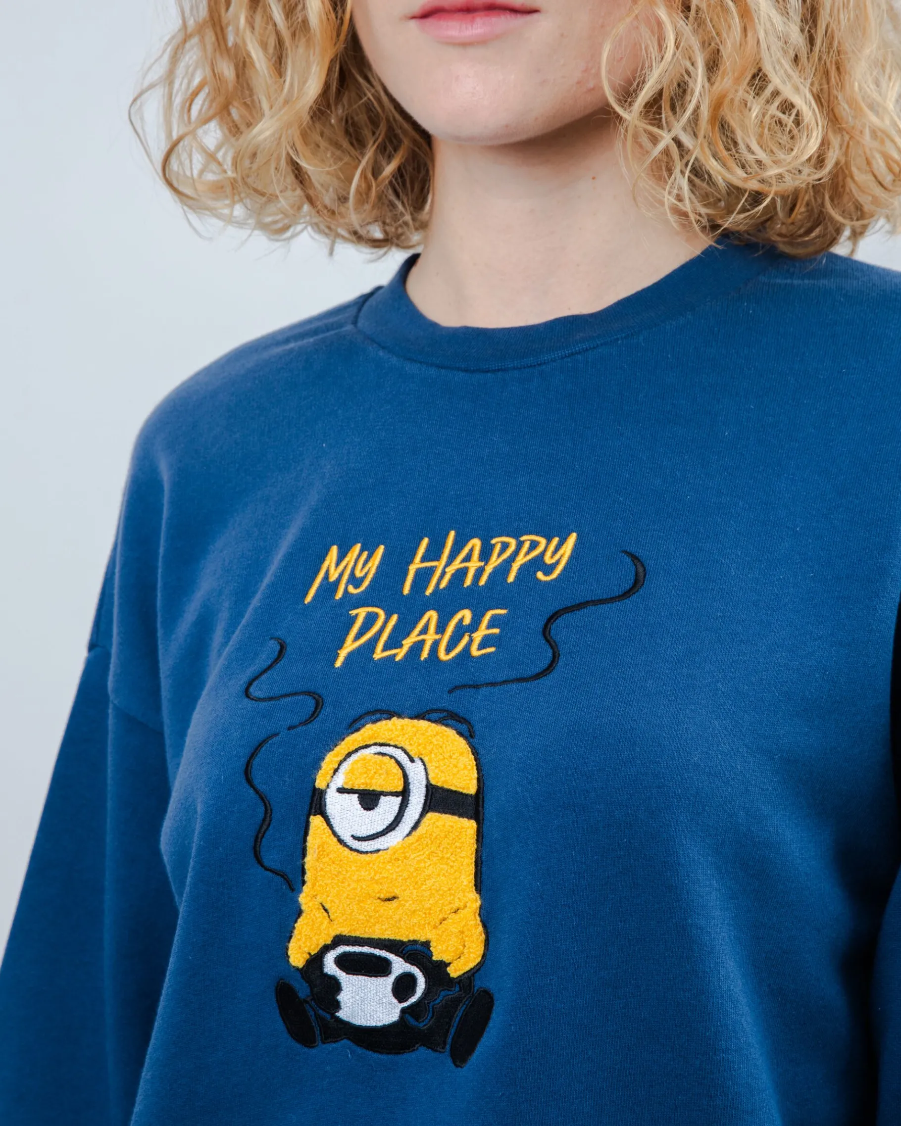 Minions My Happy Place Rounded Sweatshirt Blau-Brava Fabrics New